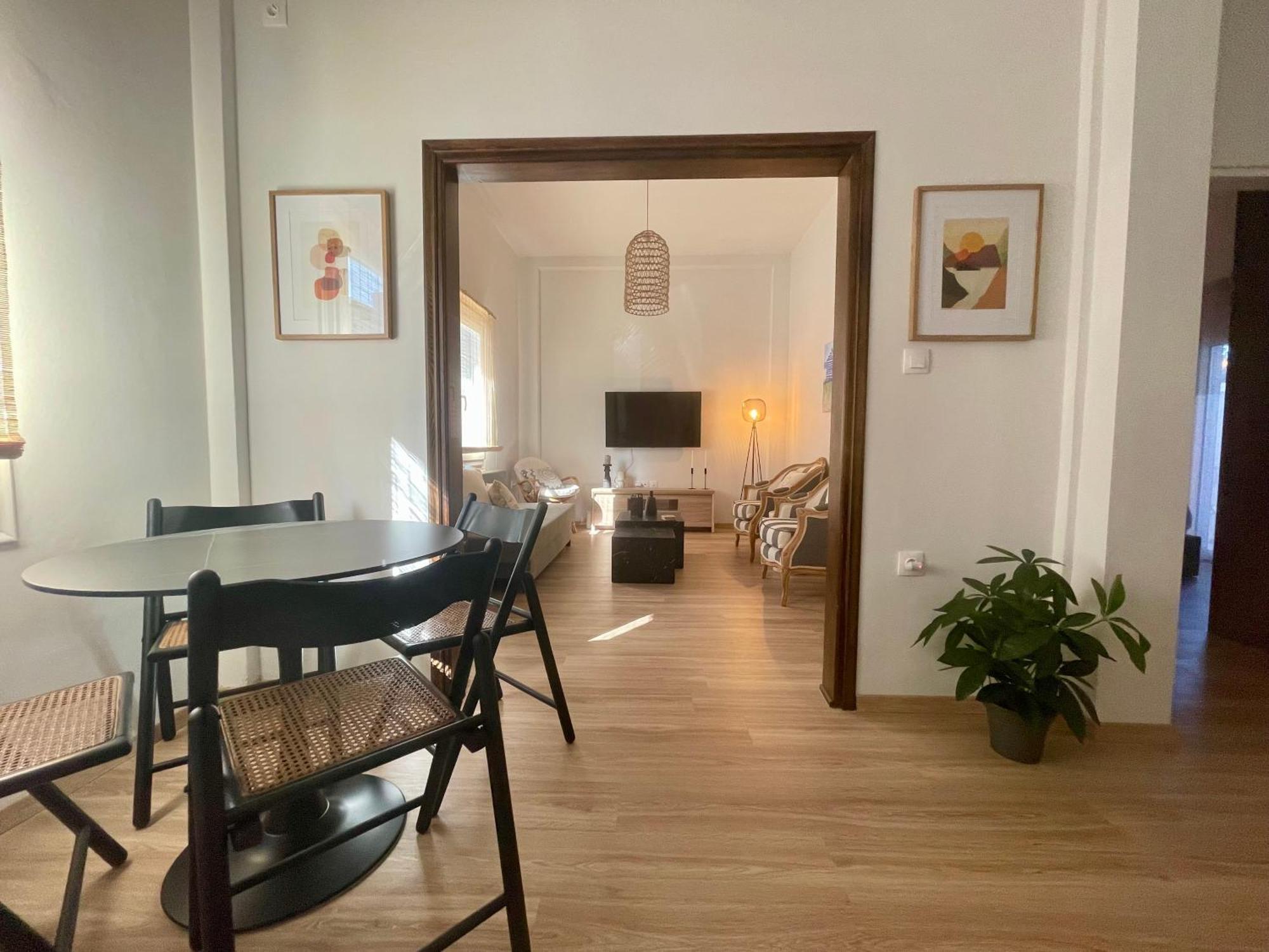 Stella'S Petite Boite Daire Rafína Dış mekan fotoğraf