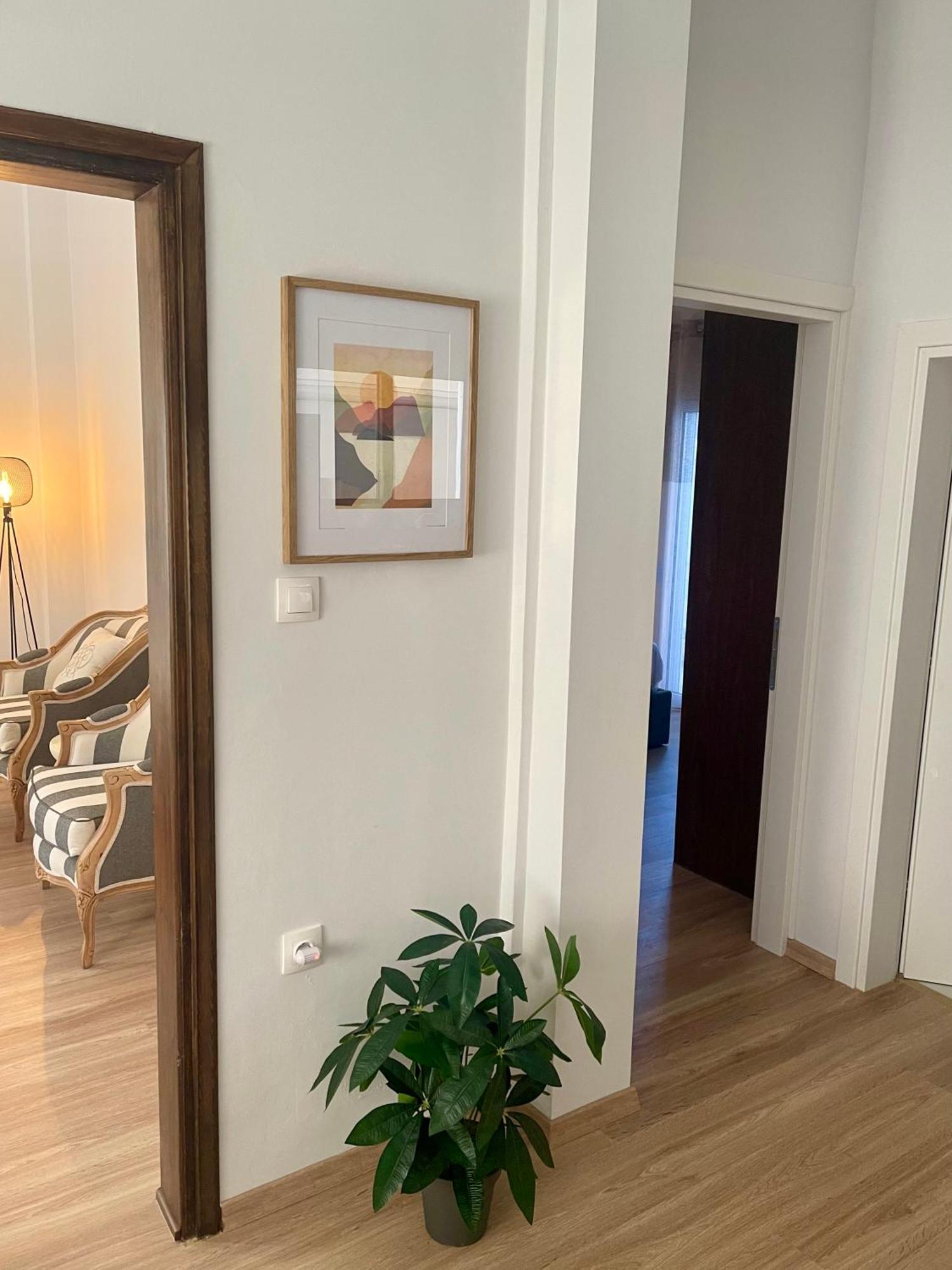 Stella'S Petite Boite Daire Rafína Dış mekan fotoğraf